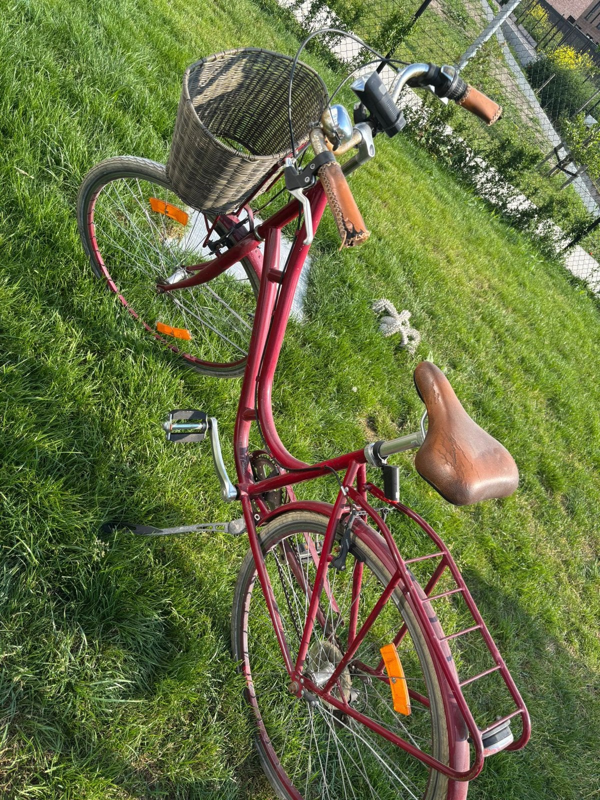 damesfiets met mand, Ophalen, Zo goed als nieuw