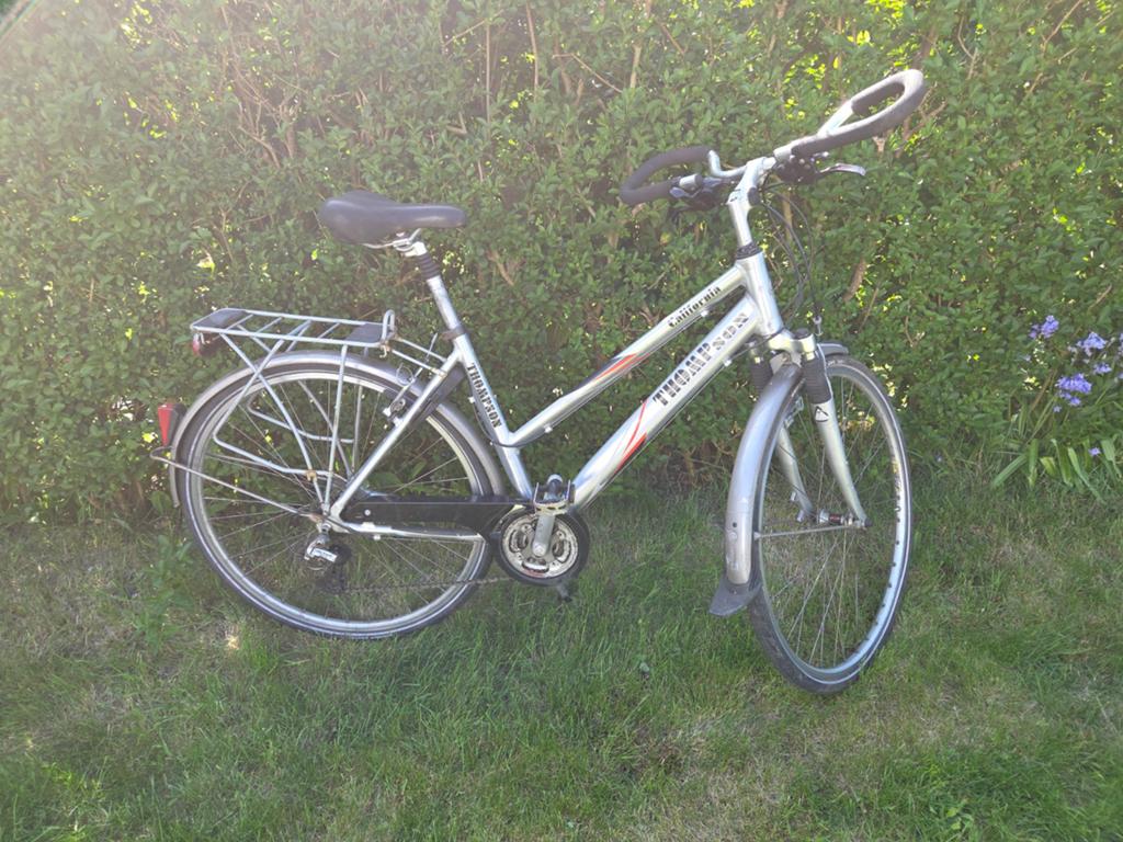 Dames trekking fiets Thompson, Fietsen en Brommers, Fietsen | Dames | Damesfietsen, Versnellingen, 47 tot 50 cm, Velgrem, Ophalen