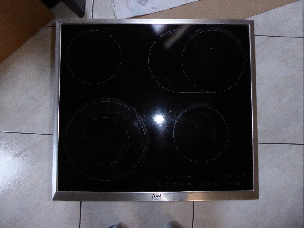 Taque  vitrocéramique AEG, Enlèvement, Utilisé, Électrique, 5 zones de cuisson ou plus