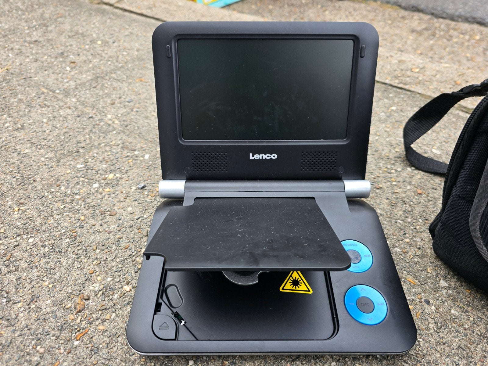 Lenco dvd speler met accesoires, Ophalen, Gebruikt, Dvd-speler, Draagbaar