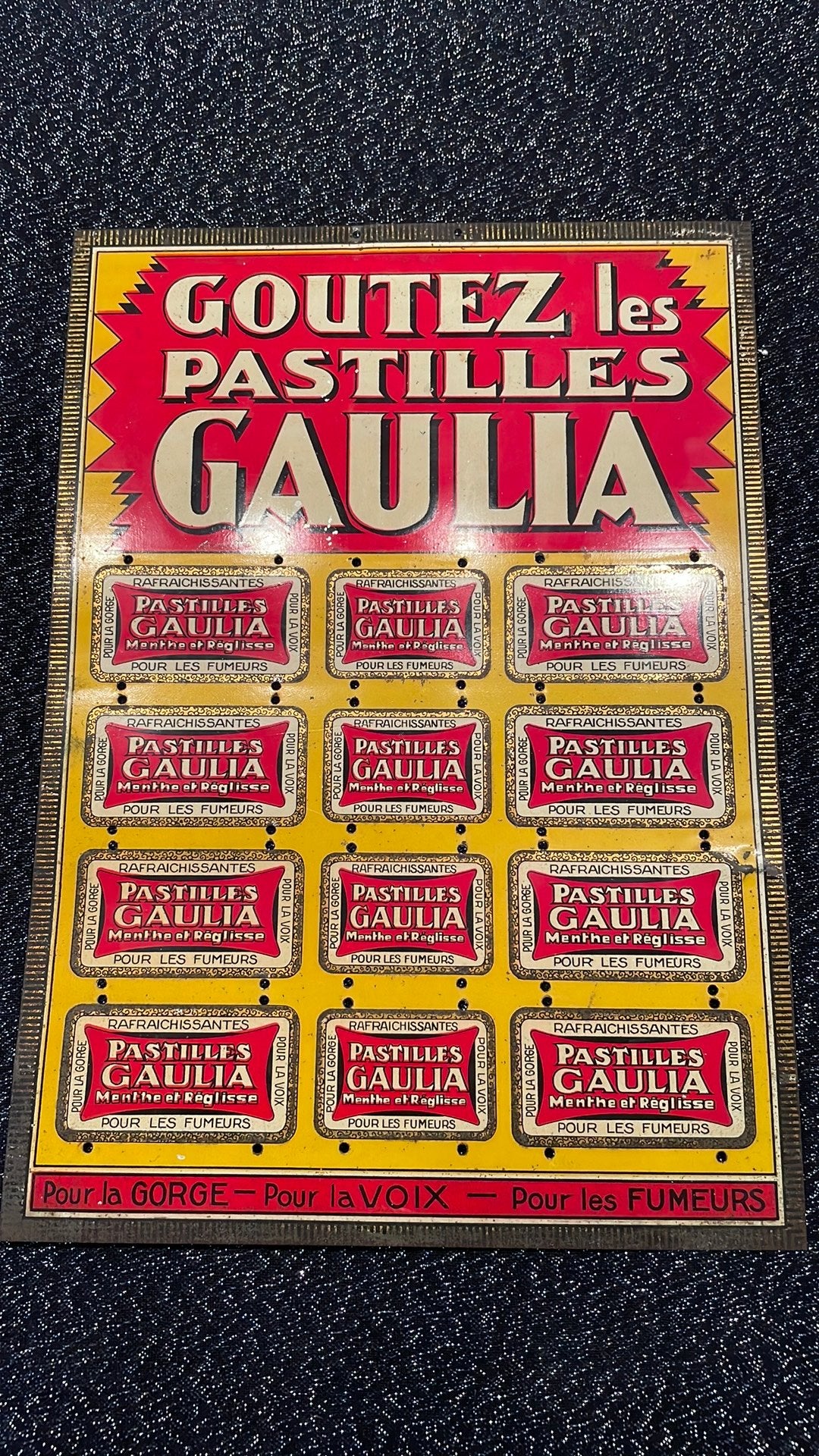 Bedrukt blikken winkeldisplay “Pastilles Gaulia”, Ophalen, Gebruikt, Reclamebord