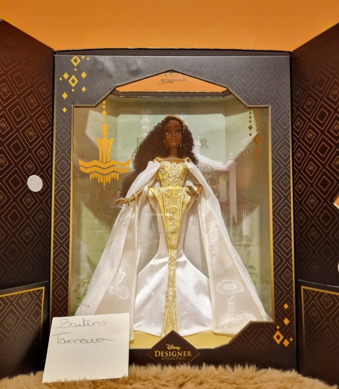 Limited edition doll Tiana, Ophalen