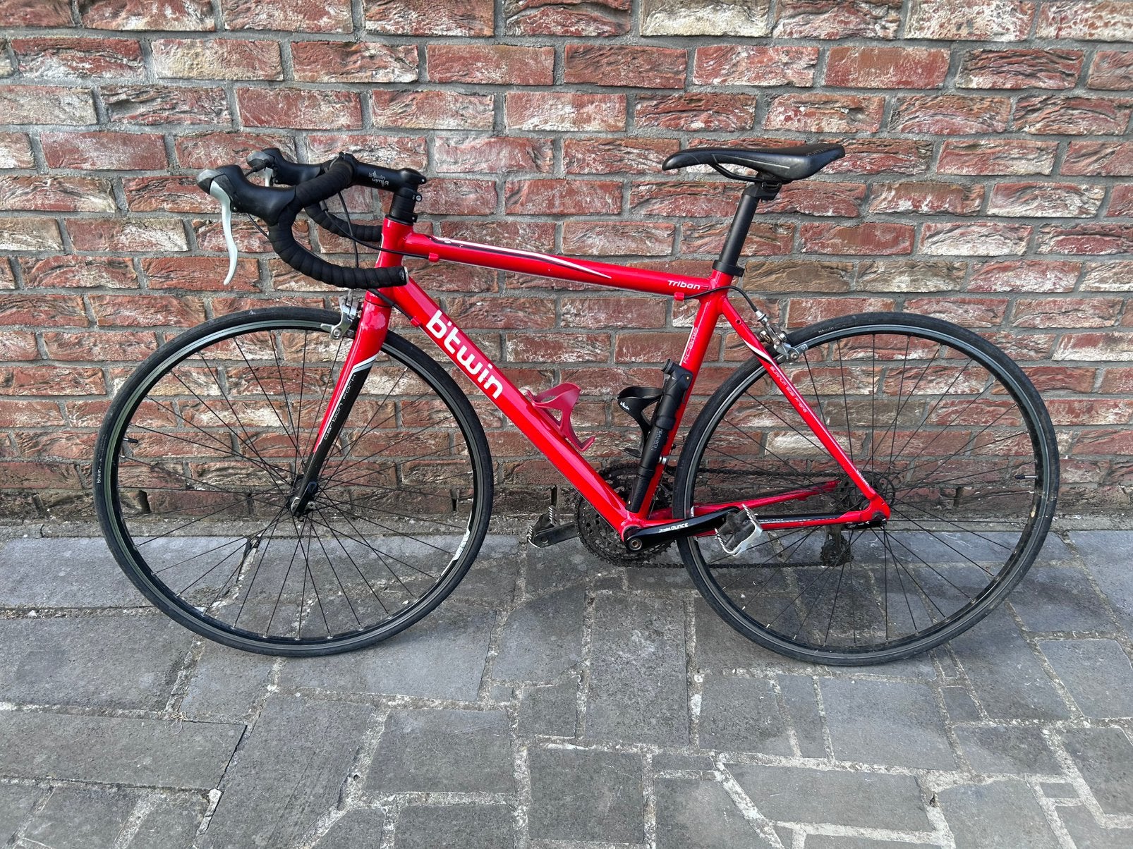 Vélo de course B’twin triban 3 aluminium 6061 23 pouces, Vélos & Vélomoteurs, Enlèvement, Aluminium