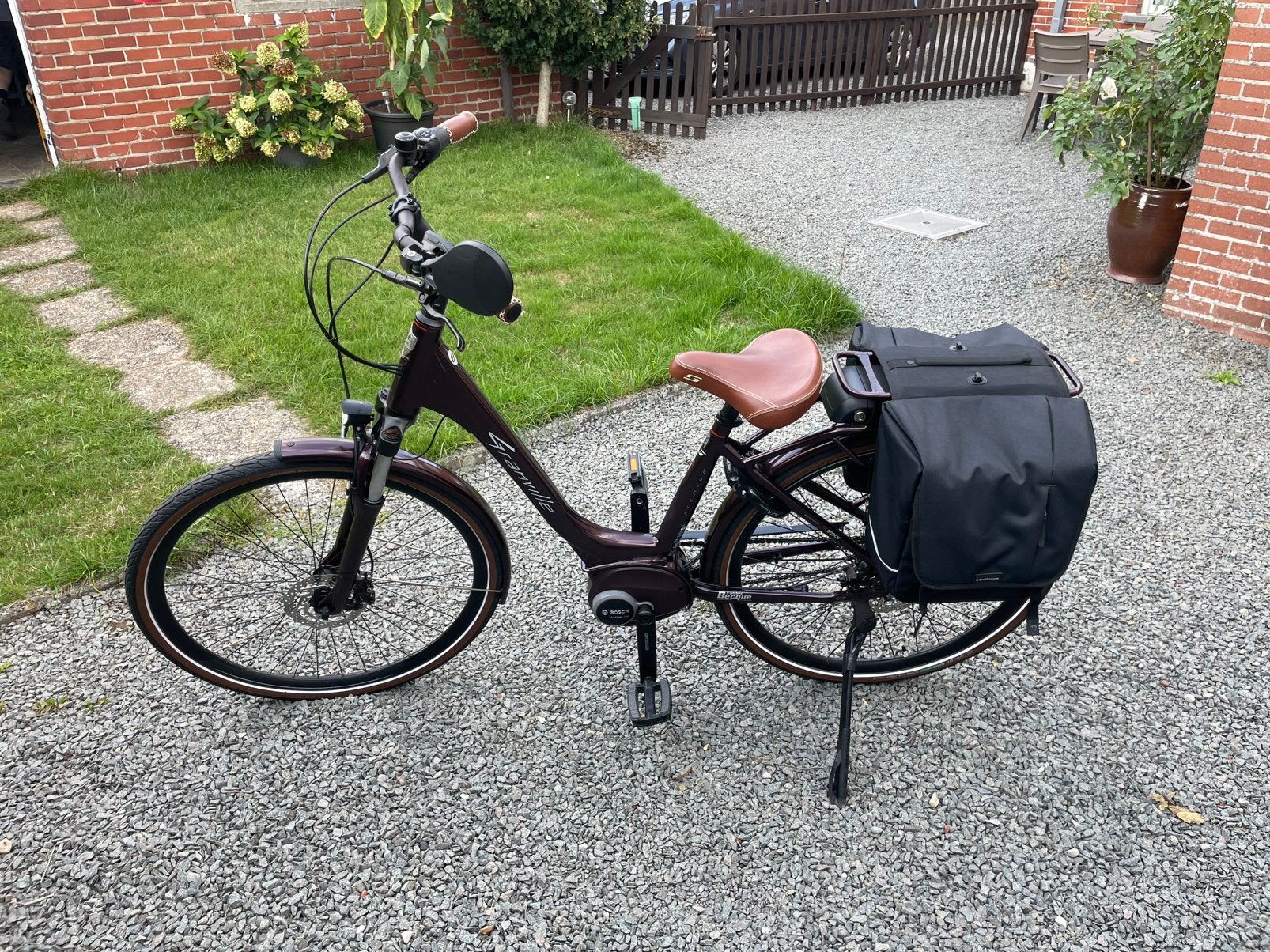 E vrouwen fiets meduim slechts 500 km, Enlèvement, Comme neuf