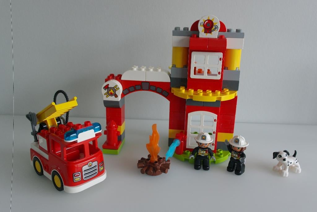 duplo brandweerkazerne n 10903, Kinderen en Baby's, Speelgoed | Duplo en Lego, Ophalen of Verzenden, Zo goed als nieuw, Duplo
