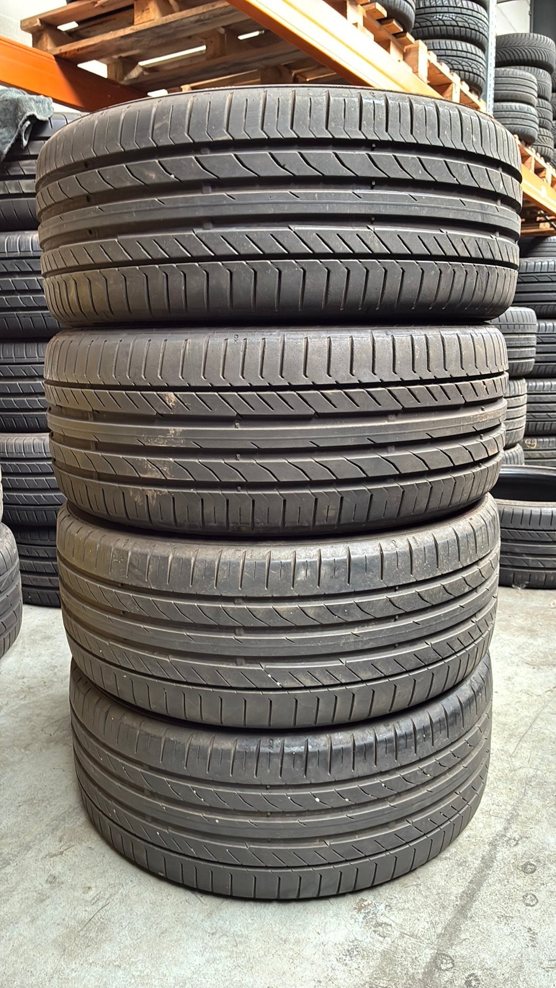 2154018 215/40/18 216/40R18 zomerbanden merk Continental, Kleding | Dames, Ophalen
