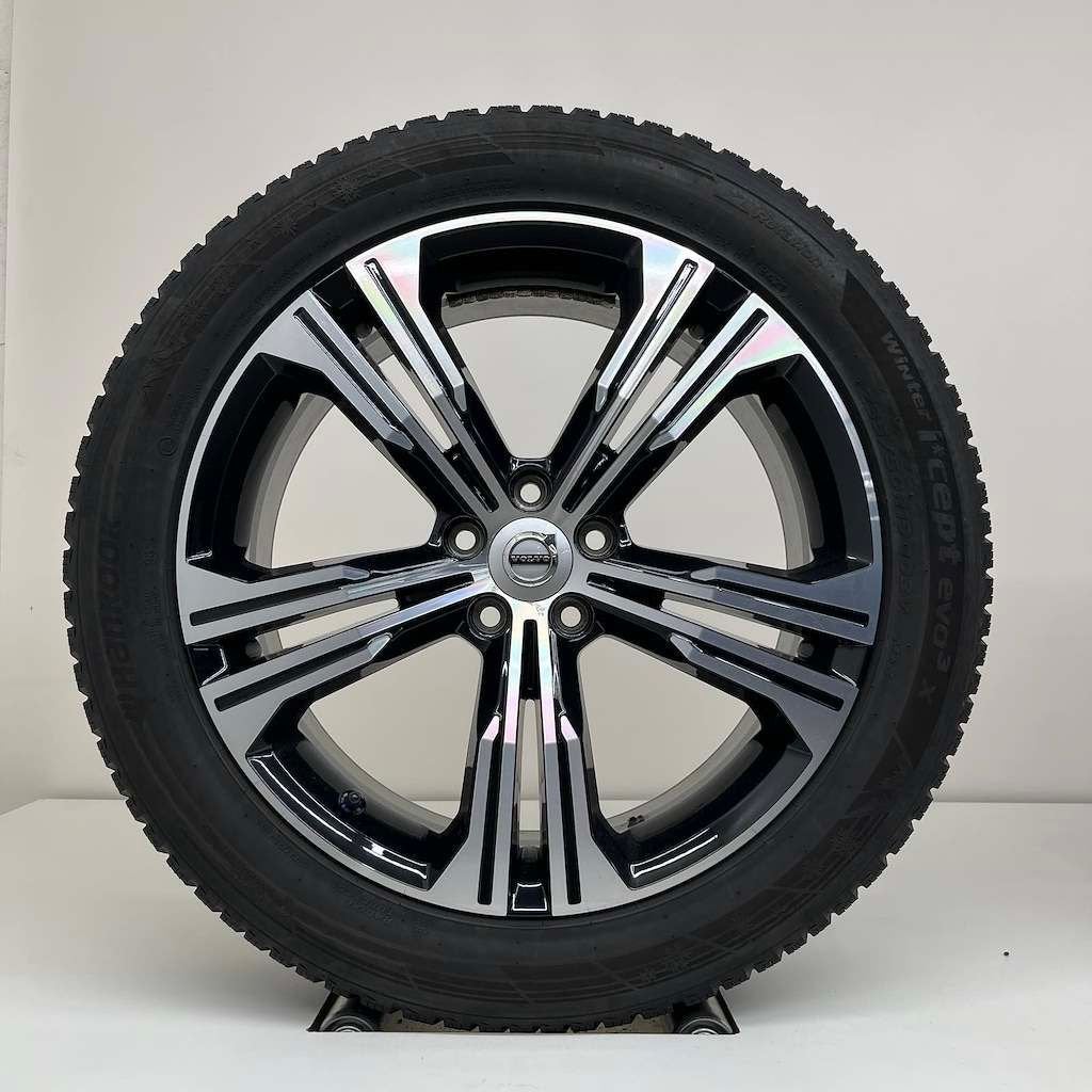 Volvo XC40 - 19 inch - winterbanden, Pneus et Jantes, Pneus hiver, Enlèvement ou Envoi, Véhicule de tourisme