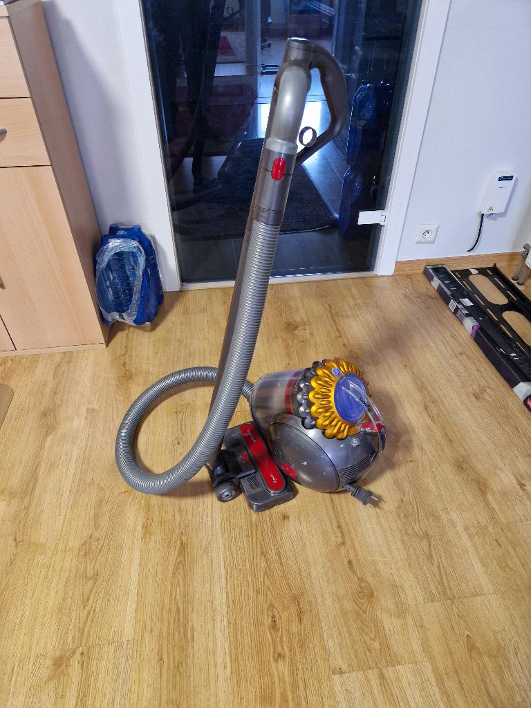 Dyson Big Ball Multifloor 2, Electroménager, Enlèvement, Comme neuf, Réservoir, Aspirateur