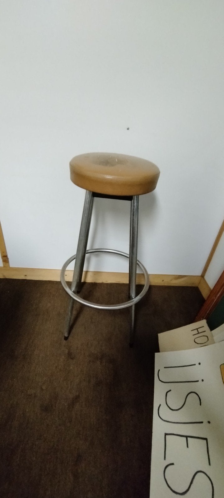 Retro barkruk, Ophalen