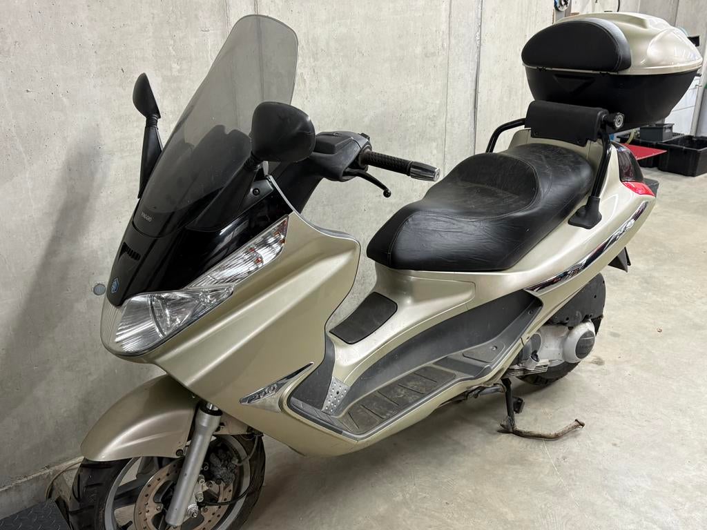 Motorscooter piaggio X8 te koop, Motoren, Particulier, Scooter