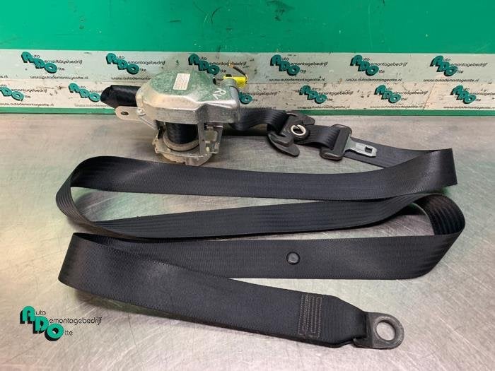 Ceinture de sécurité avant droite d'un Toyota Aygo (Aygo 0, Autos : Pièces & Accessoires, -, 3 mois de garantie, Toyota, Utilisé