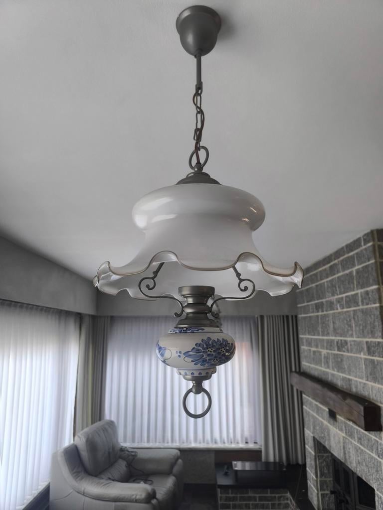 klassieke hanglamp met opaline kap & Delfts blauw decor, Ophalen, Glas