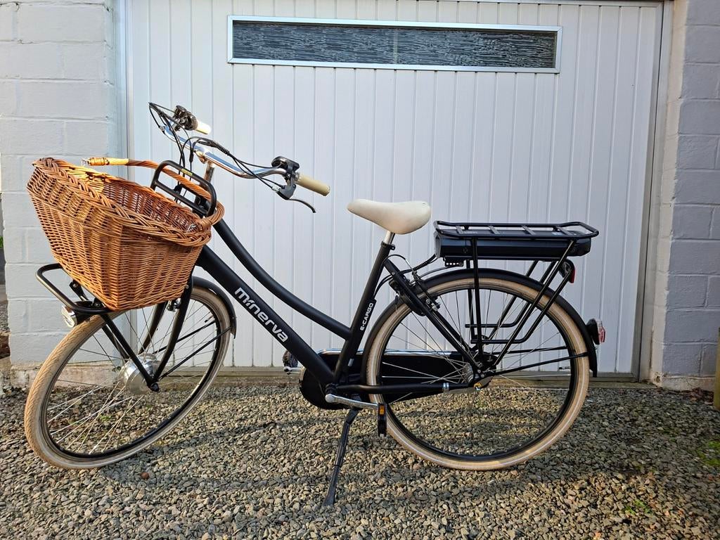 Electrische damesfiets Minerva, Ophalen