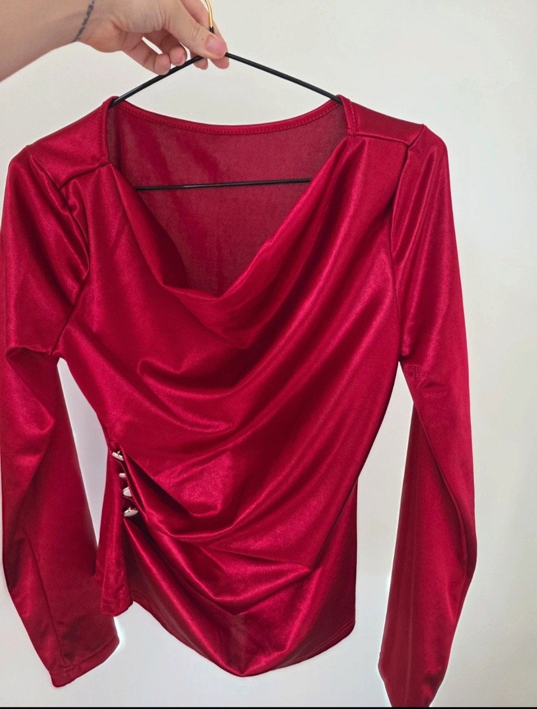 Chemise rouge en satin shein, Rouge, Taille 36 (S), Manches longues, Enlèvement