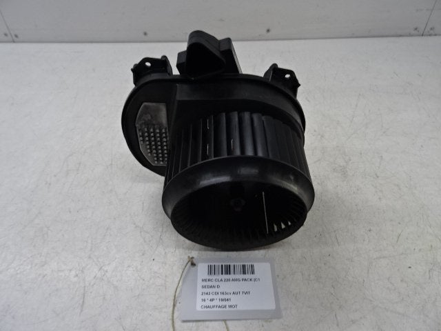 RADIATEUR MOTEUR Mercedes-Benz CLA (117.3) (A2469061601), Mercedes-Benz, Utilisé, Dialog.mb@mercedes-benz.com, Mercedes-Benz AG