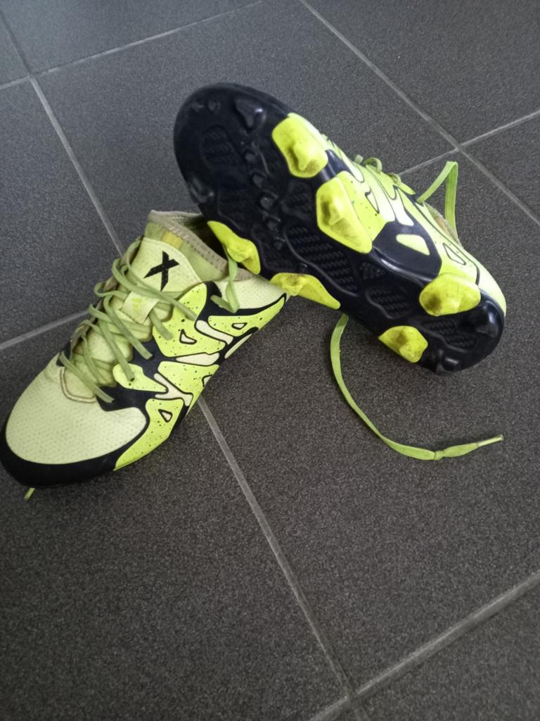 Voetbalschoenen Adidas maat 36, Sport en Fitness, Voetbal, Ophalen