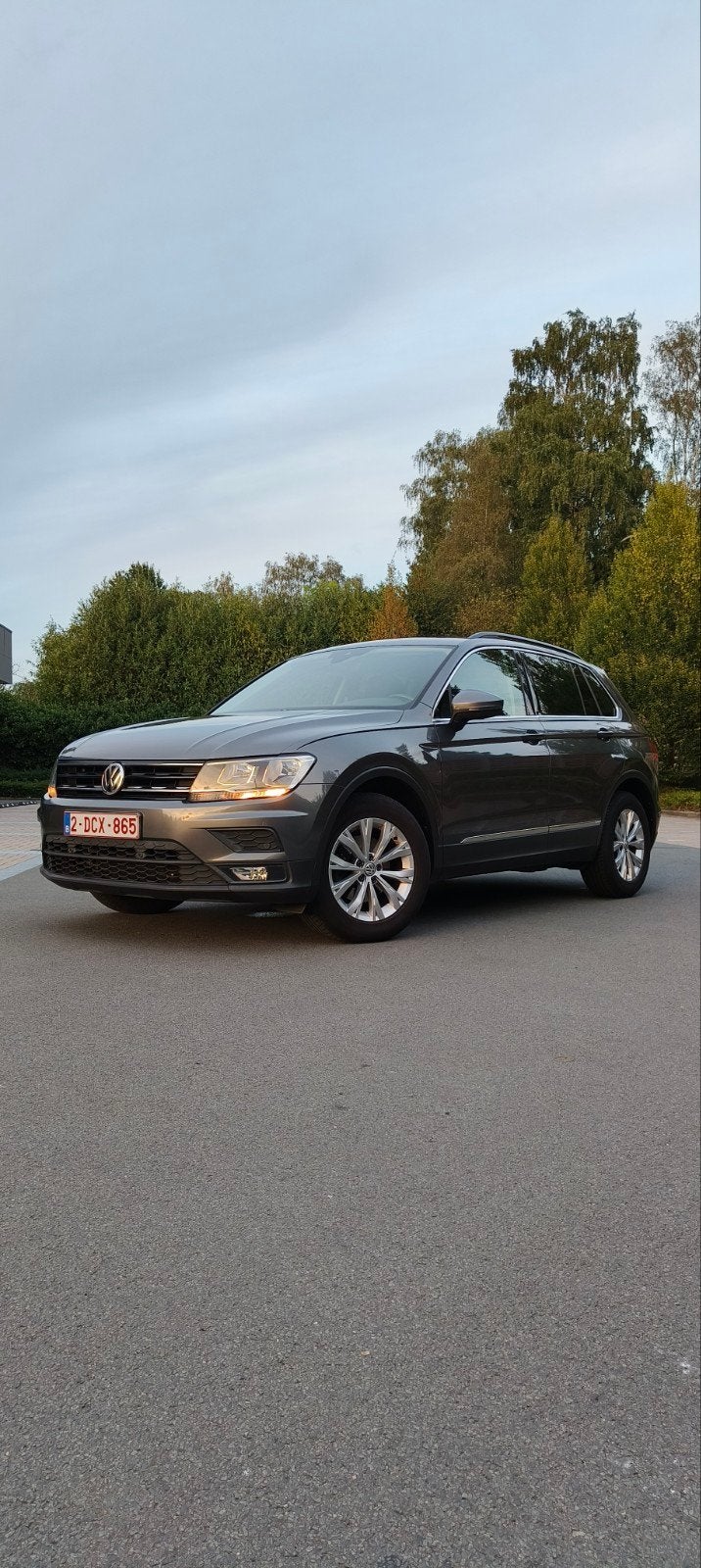 VW Tiguan Highline 1.4 TSI 150pk l Trekhaak, Auto's, Voorwielaandrijving, 4 cilinders, Particulier, Navigatiesysteem