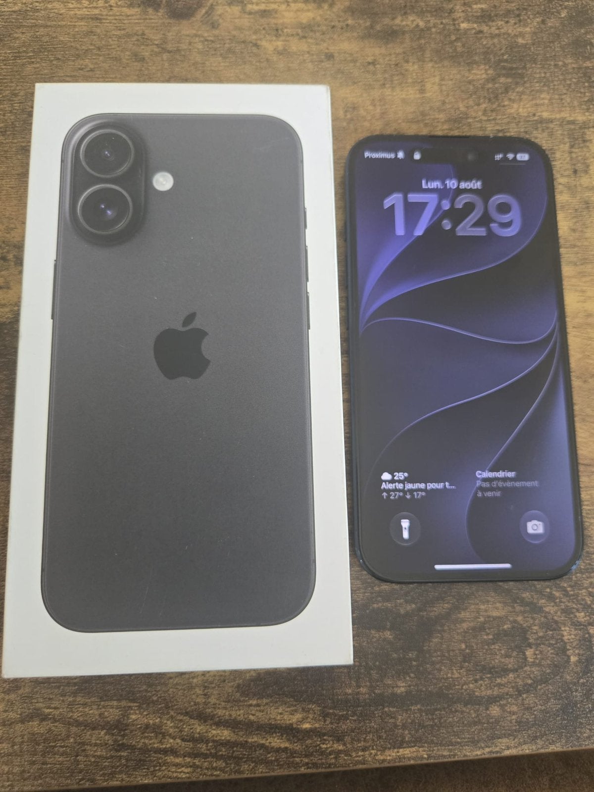 iPhone 16, Ophalen, Zo goed als nieuw, Zwart, IPhone 16