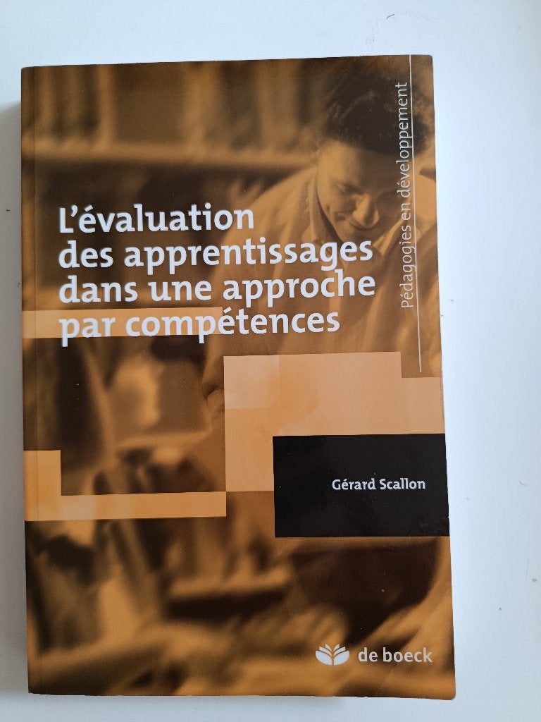 L'évaluation des apprentissages (AESS UMONS)., Ophalen, Nieuw, Overige niveaus, Gérard Scallon (De Boeck)