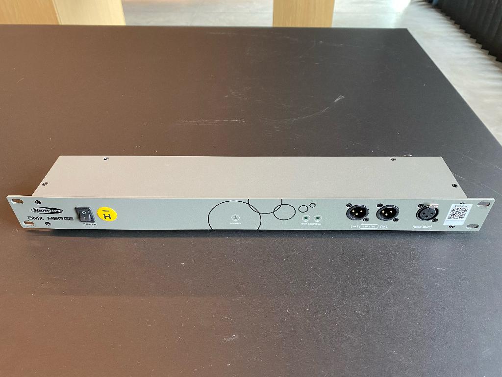 Showtec DMX Merge, Audio, Tv en Foto, Professionele apparaten, Zo goed als nieuw, Video, Ophalen of Verzenden