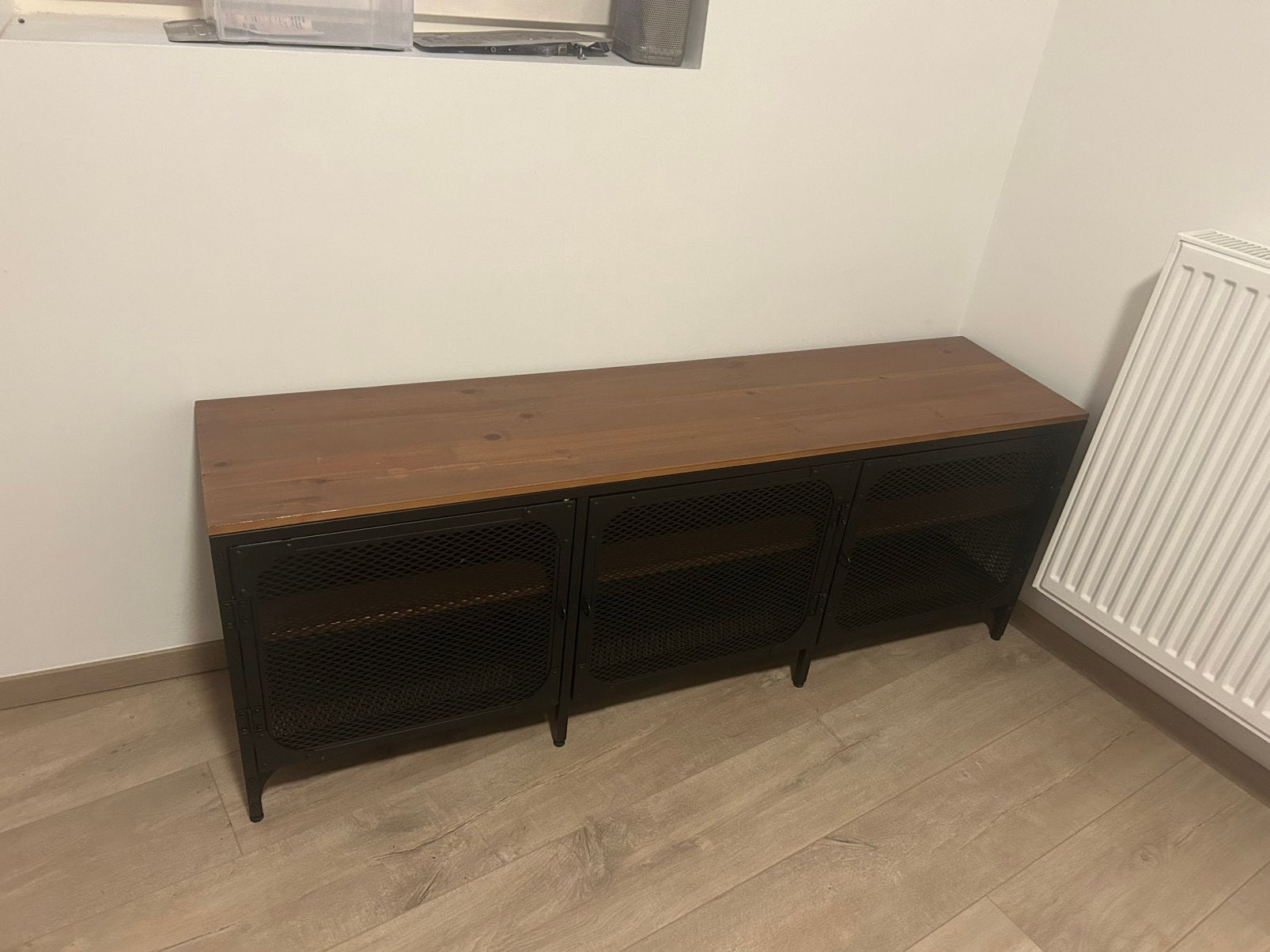Tv kast, salon tafel en rek van Fjalbo, Ophalen, Gebruikt