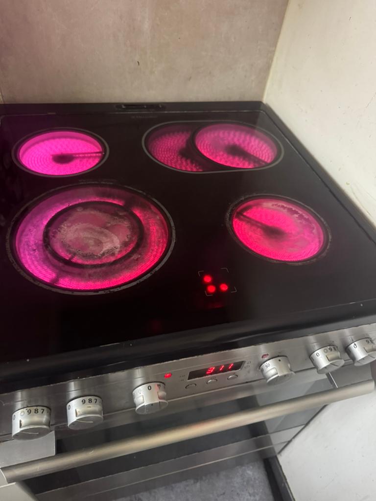 Cuisiner, Enlèvement, Comme neuf