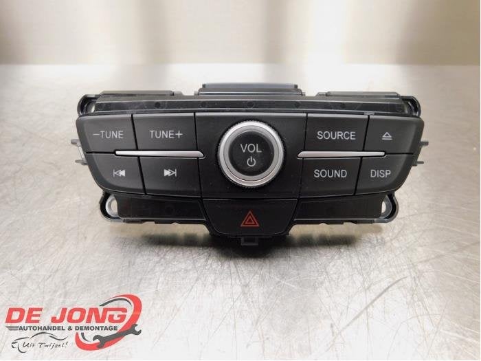 Panneau commande radio d'un Ford Focus, -, 3 mois de garantie, -, -