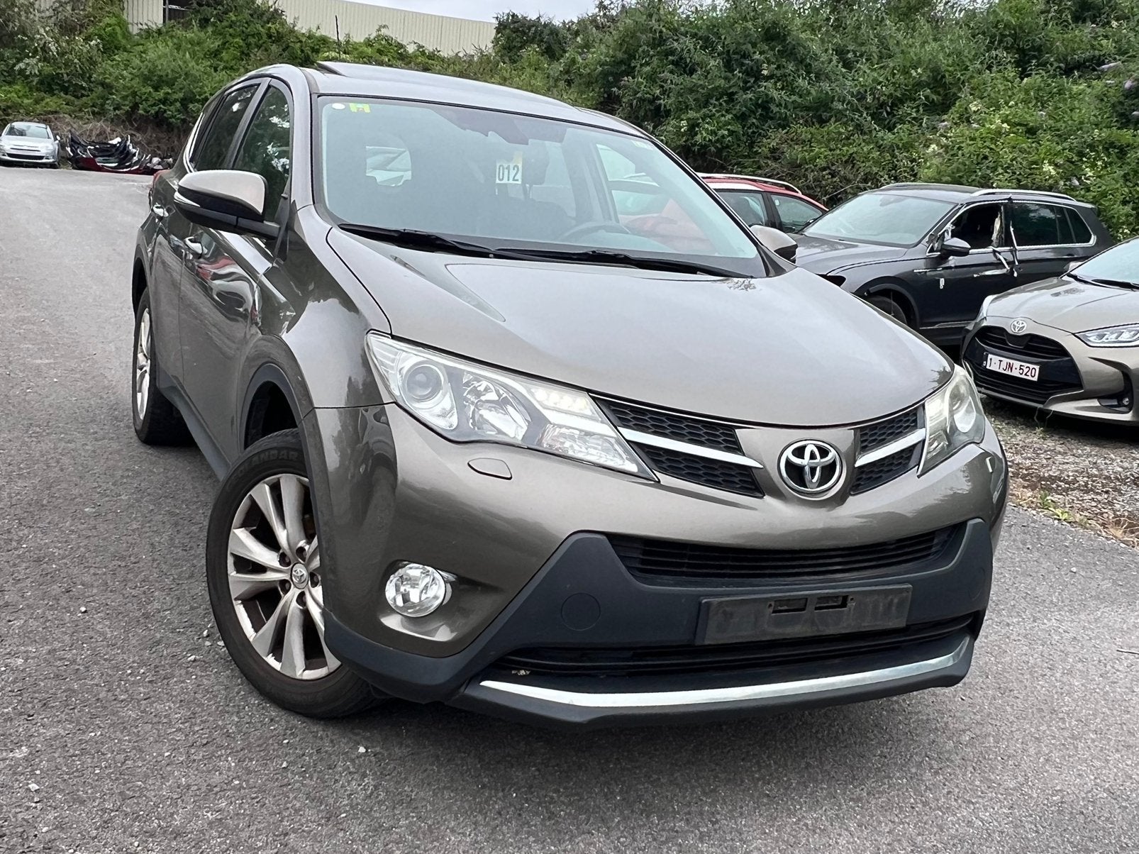 Toyota Rav-4 D4D 2.0cc 4*4 2014 année  91kw 0032478767323, Auto's, Toyota, Euro 5, 4 cilinders, Bruin, Bi-Xenon koplampen