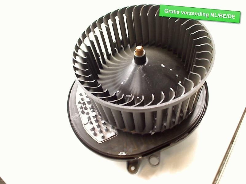 RADIATEUR MOTEUR BMW 1 serie (F20) (9276112), Utilisé, BMW, Petuelring 130
80809  München, DE, Bayerische Motoren Werke AG