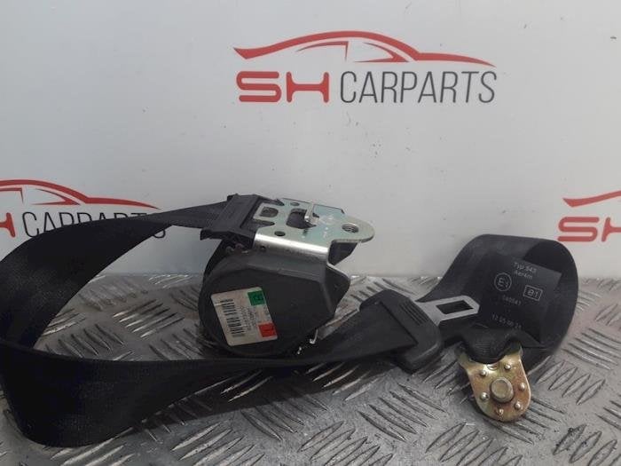 Ceinture de sécurité arrière gauche d'un Audi A4, -, 3 mois de garantie, Audi, Utilisé