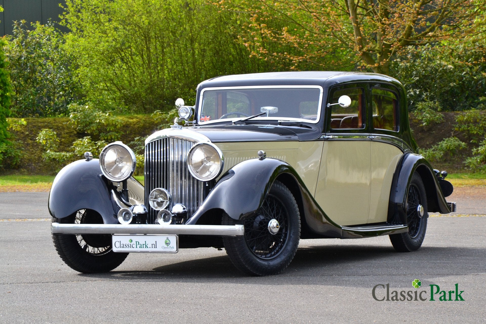 Bentley 3 ½ Litre Hooper Sports Saloon (Derby), Autos, Cuir, Achat, Intérieur cuir, 4 portes