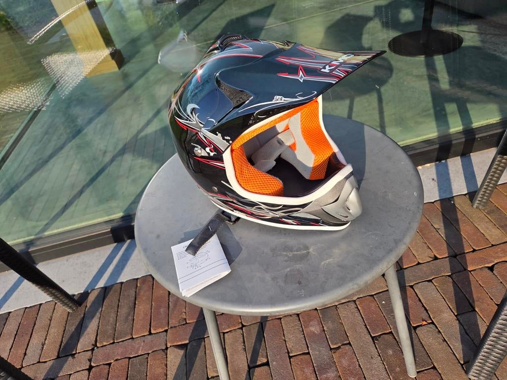 Crosshelm nieuw, Motoren, Ophalen