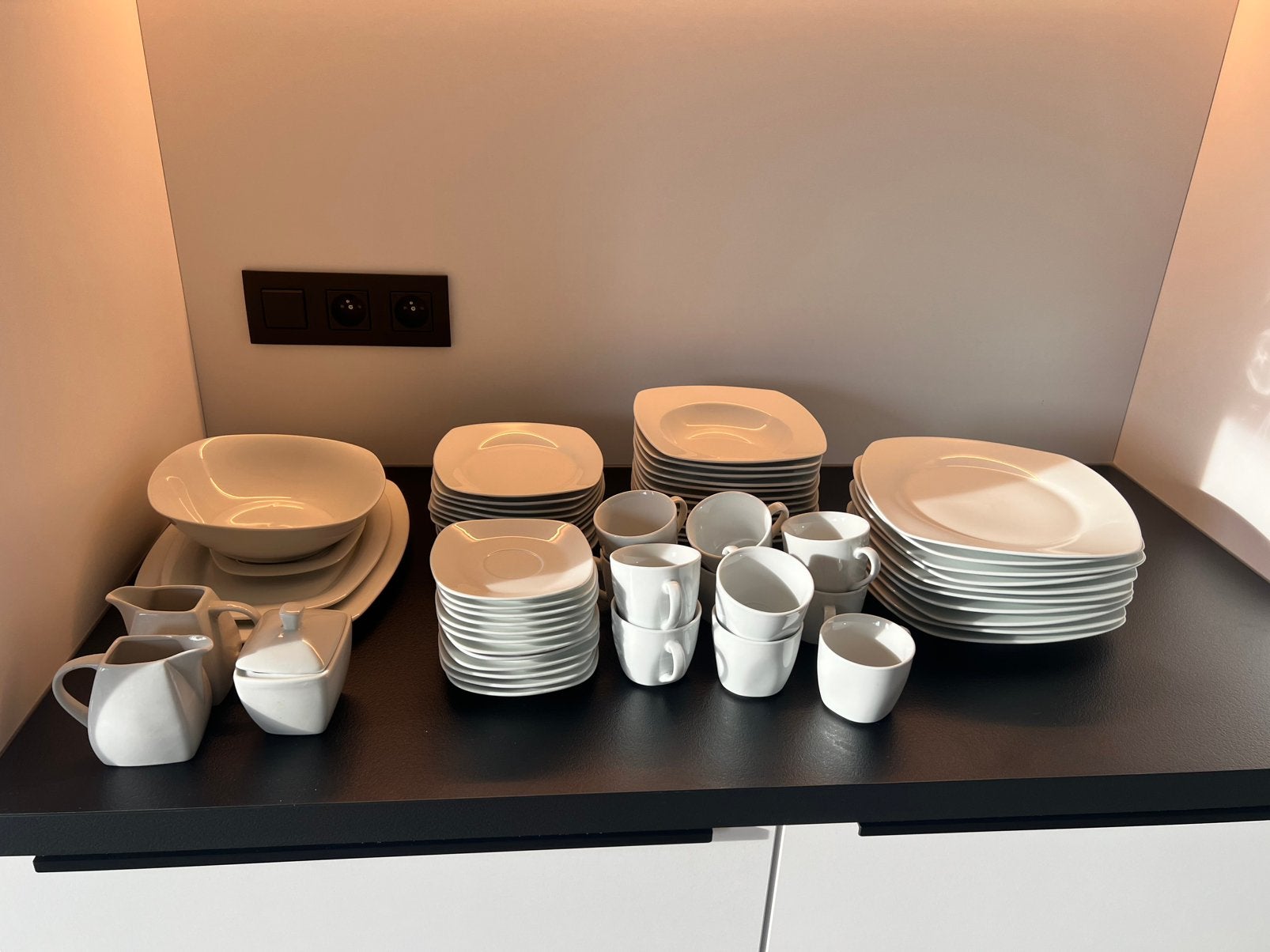 Servies 10 personen, Ophalen, Zo goed als nieuw, Compleet servies