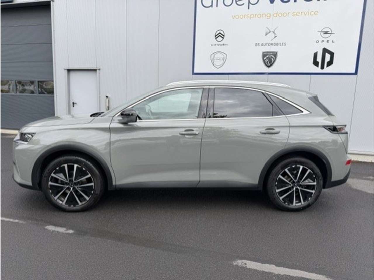 DS Automobiles DS7 Crossback 7 RIVOLI HDI 130PK, Auto's, Zwart, 4 cilinders, Bedrijf, 97 kW