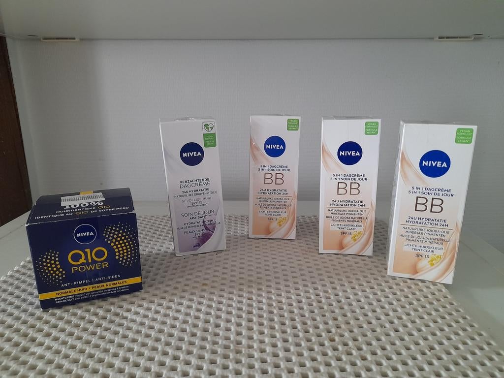 Nivea- Soin de jour/soin de nuit - Emballages scellés -, Bijoux, Sacs & Beauté, Beauté | Soins du visage, Neuf, Soins, Tout le visage