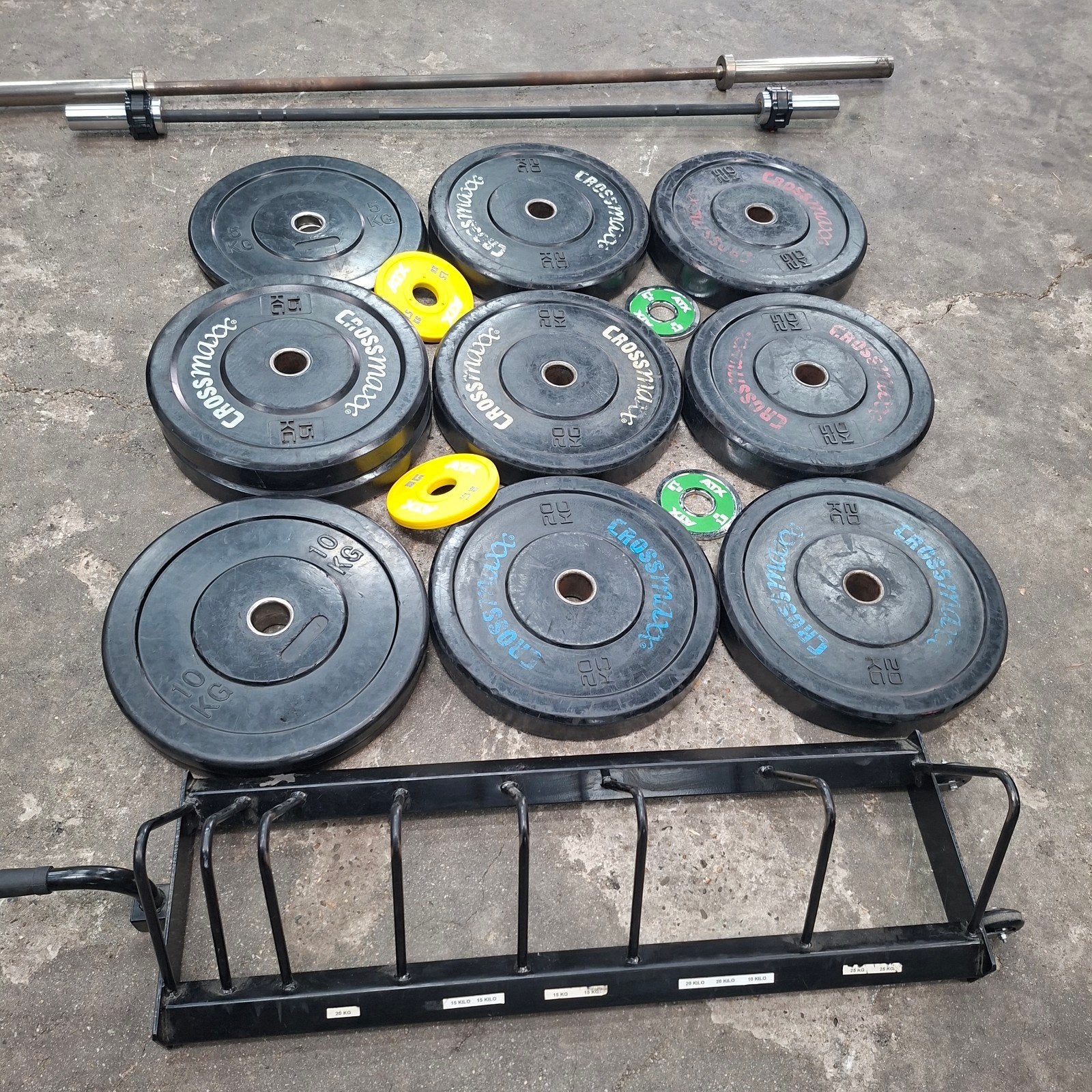Crossmaxx Bumper Plates Set + Crossmaxx Olympische Barbells, Sport en Fitness, Fitnessmaterialen, Ophalen