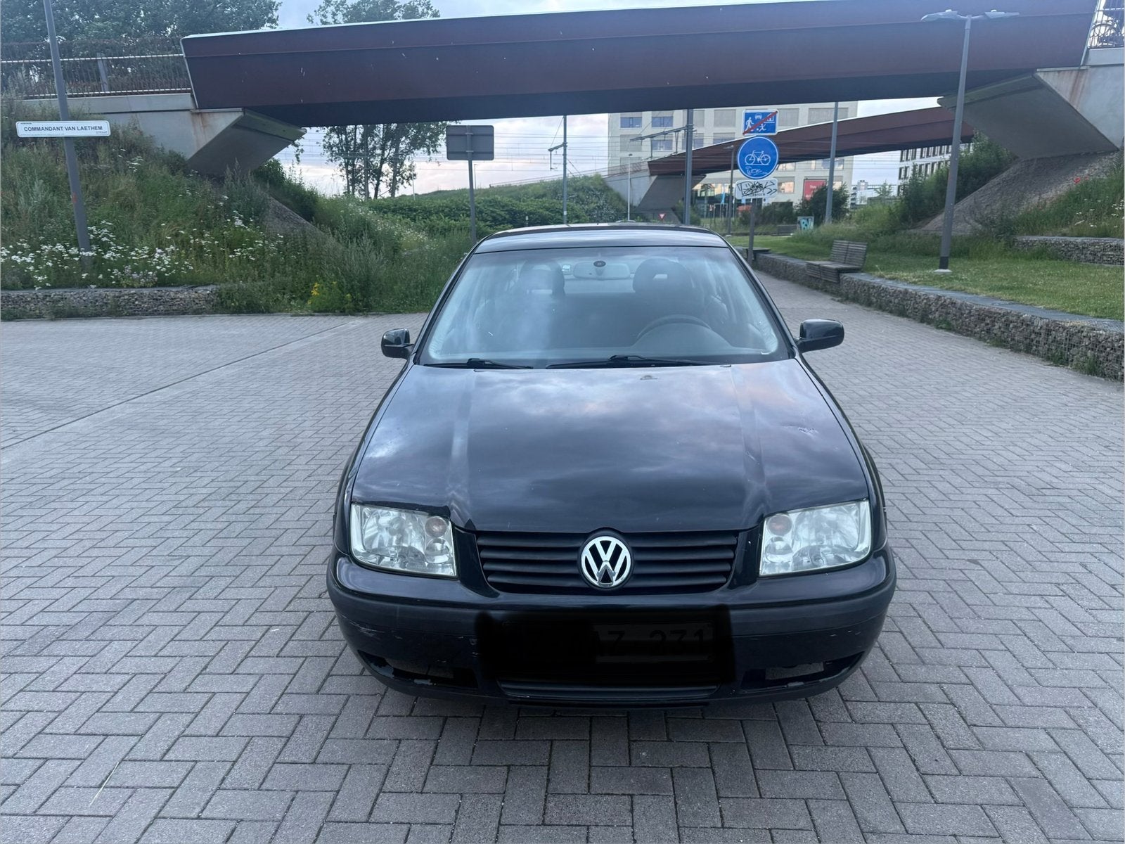 VOLKSWAGEN BORA / 1.4 BENZINE / AC / ZO MEENEMEN /GEEN DEEL2, Voorwielaandrijving, Stof, 4 cilinders, Zwart