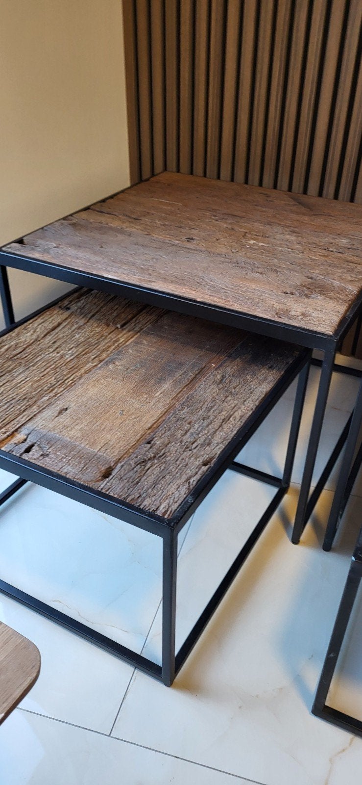 Salontafel, Ophalen, Metaal