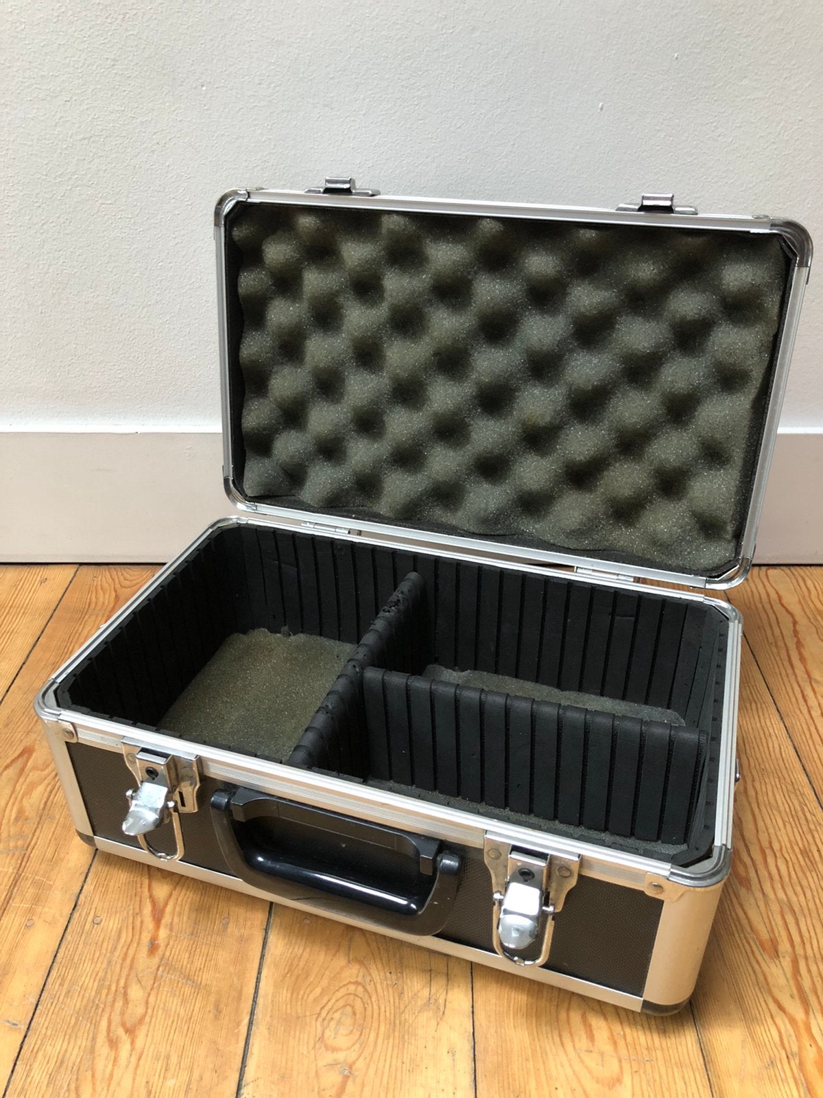 Compacte Aluminium Flightcase (36 x 23 x 16 cm), Audio, Tv en Foto, Overige Audio, Tv en Foto, Ophalen