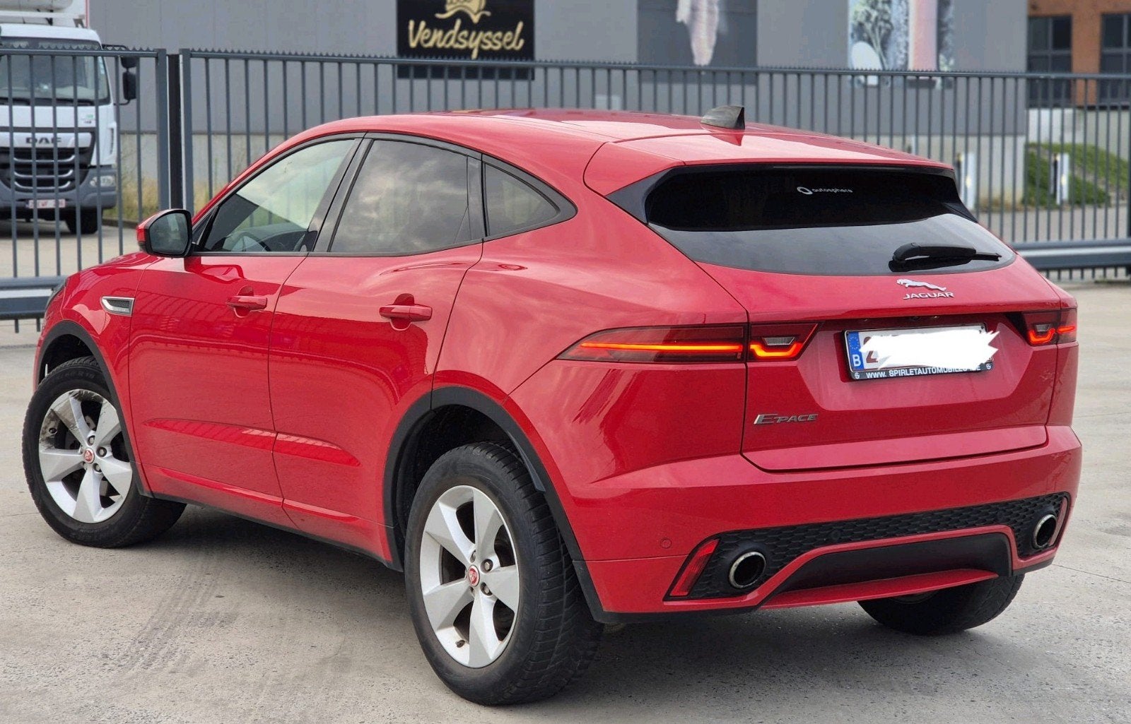 jaguar E-PACE R-Dyna AN2020 boite auto 20d 9000€, 5 portes, Diesel, Particulier, 4x4