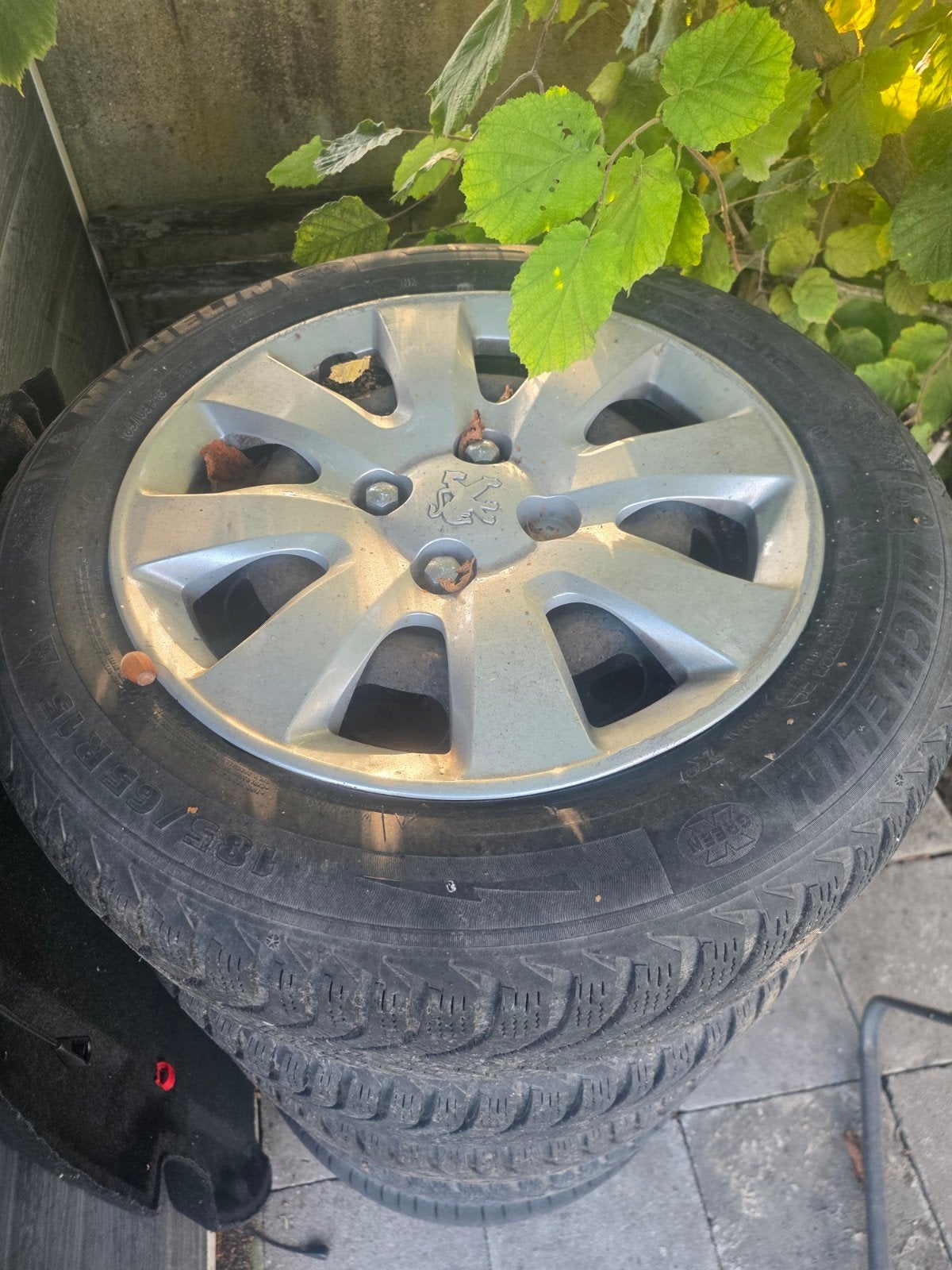 jantes + pneus hiver Peugeot, Enlèvement