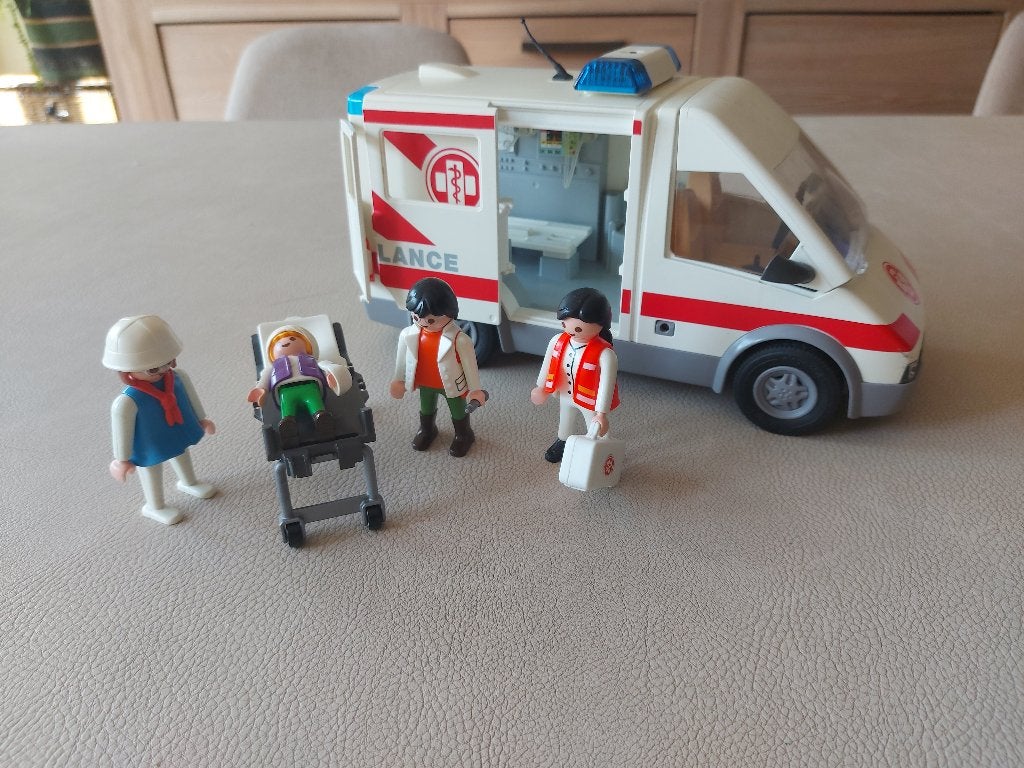 Playmobil ziekenwagen, Kinderen en Baby's, Speelgoed | Playmobil, Ophalen of Verzenden, Zo goed als nieuw