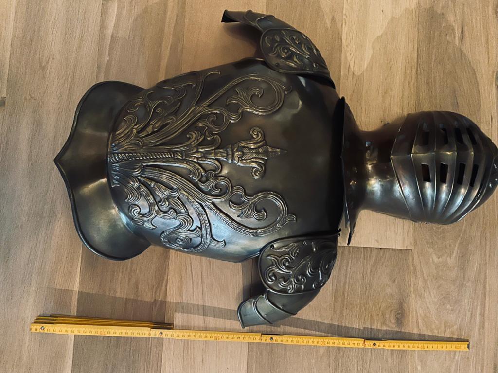 Bronzen borstbeeld, Ophalen, Brons