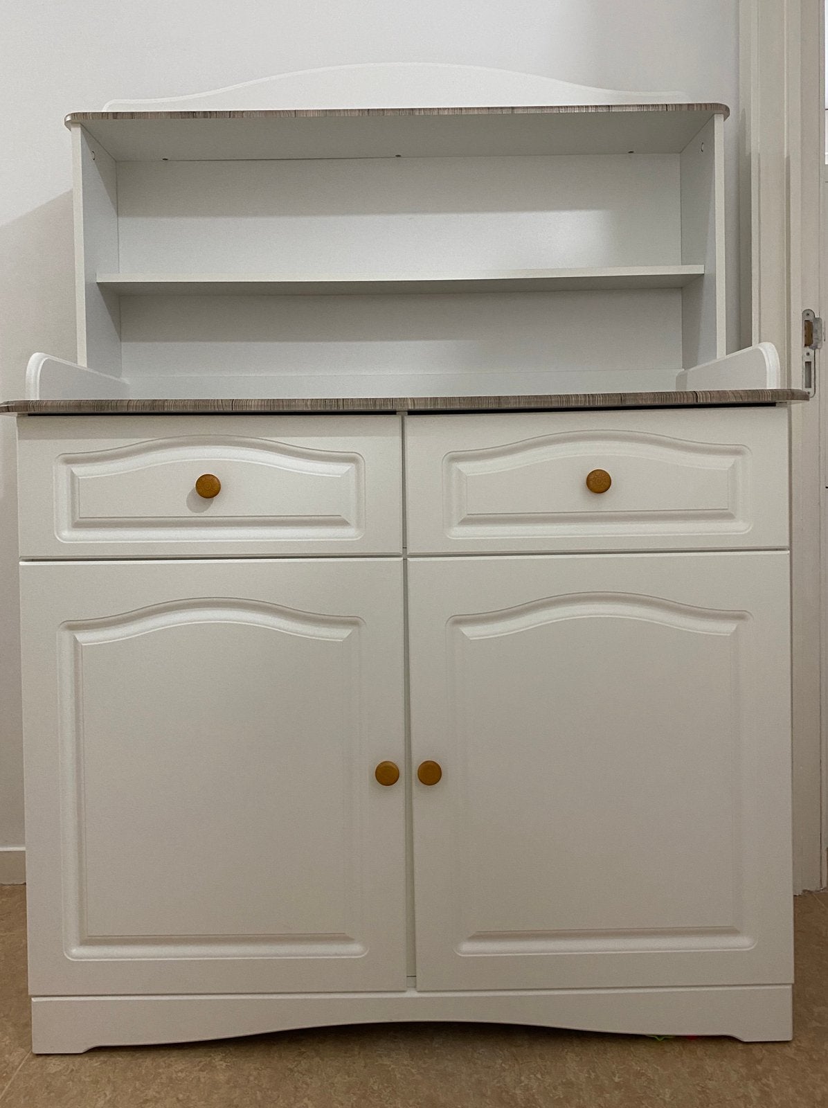 Commode, Ophalen, 50 tot 70 cm, 105 cm of meer, Opstaande rand