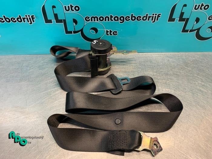 Ceinture de sécurité arrière gauche d'un BMW 3-Serie (3-S, -, 3 mois de garantie, Utilisé, -