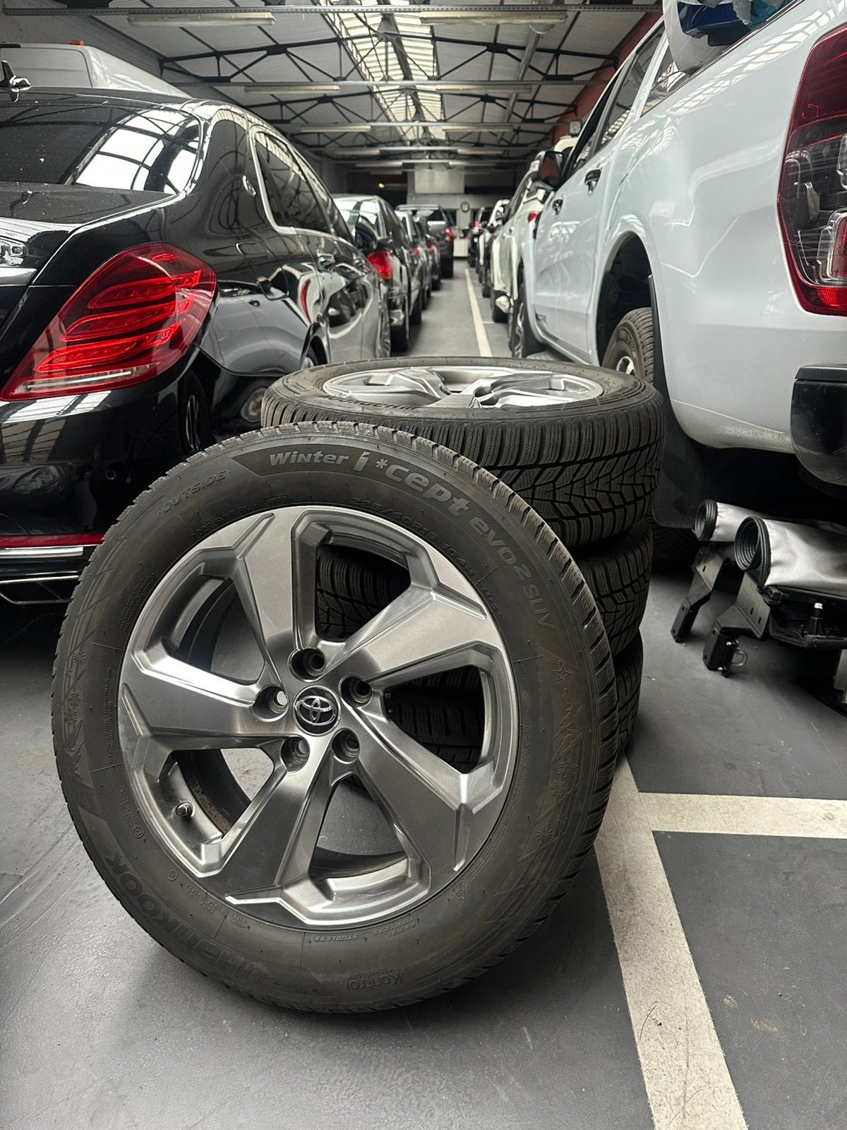 Toyota RAV4 Wielen en banden, Ophalen, Banden en Velgen