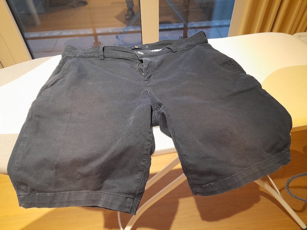 korte broek Izac, Ophalen of Verzenden, Zo goed als nieuw, Izac, Maat 48/50 (M)