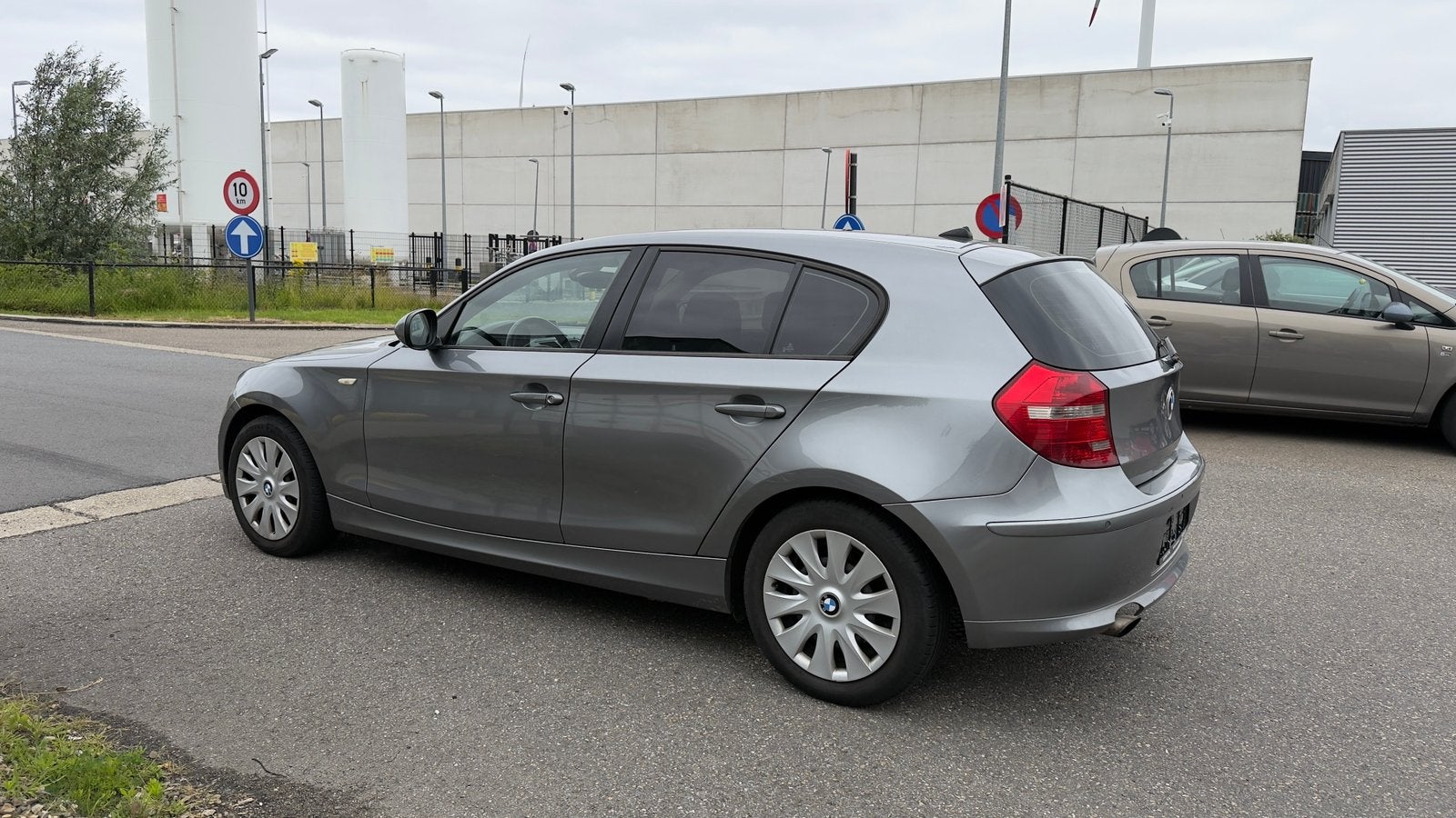 Climatiseur BMW 120 d Navi EURO 5, Autos, https://public.car-pass.be/vhr/440100ba-c005-4366-9565-971b8c2d09b1, Noir, 119 g/km