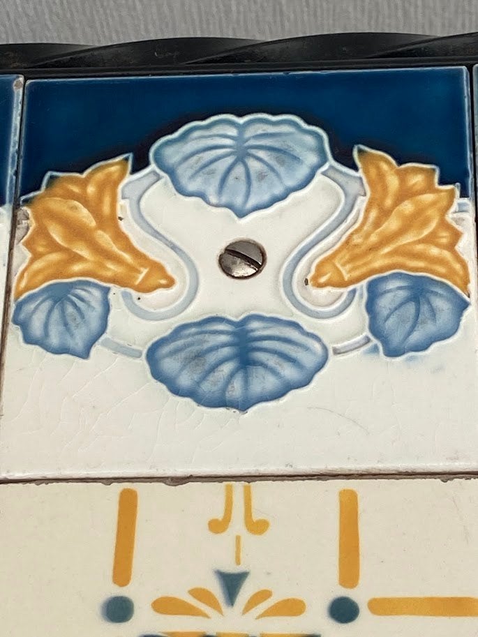 Retro ART DECO bijzettafeltje met keramische tegels dd 1930, Ophalen