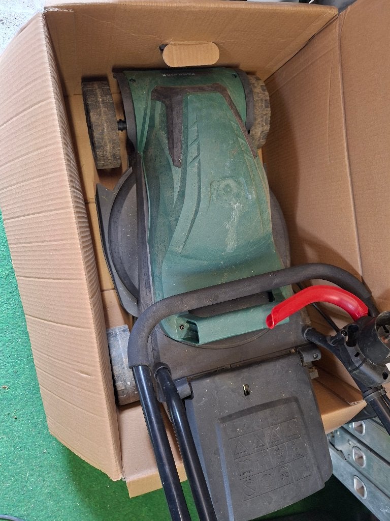 Powerplus grasmaaier 32cm snijbreedte, Tuin en Terras, Grasmaaiers, Ophalen, Gebruikt, Elektrische grasmaaier, Parksite
